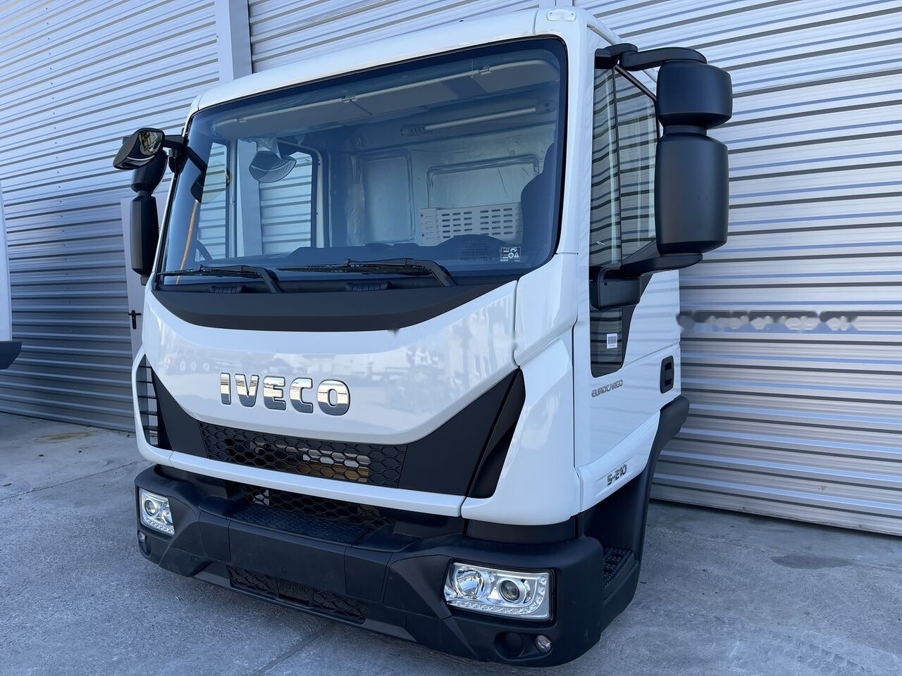 IVECO Eurocargo for IVECO Eurocargo DAY cabine - Кабина за Лек автомобил: снимка 3 IVECO Eurocargo for IVECO Eurocargo DAY cabine - Кабина за Лек автомобил: снимка 3
