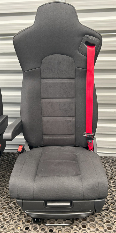 IVECO NEW SEAT IVECO S-WAY - Седалка: снимка 3 IVECO NEW SEAT IVECO S-WAY - Седалка: снимка 3