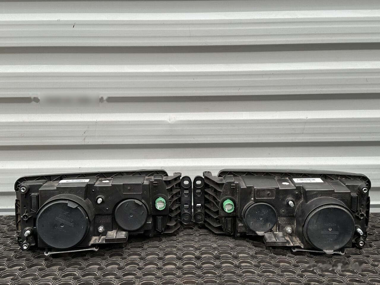 IVECO STRALIS / EUROCARGO 5801745452 / 5801745449 IVECO 5801745452 / 5801745449 truck - Преден фар за Камион: снимка 2 IVECO STRALIS / EUROCARGO 5801745452 / 5801745449 IVECO 5801745452 / 5801745449 truck - Преден фар за Камион: снимка 2