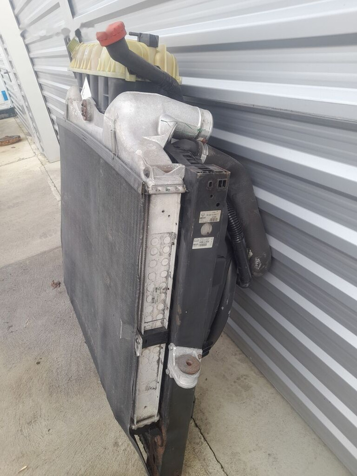 MAN TGA 81061016477 - Интеркулер за Камион: снимка 3 MAN TGA 81061016477 - Интеркулер за Камион: снимка 3