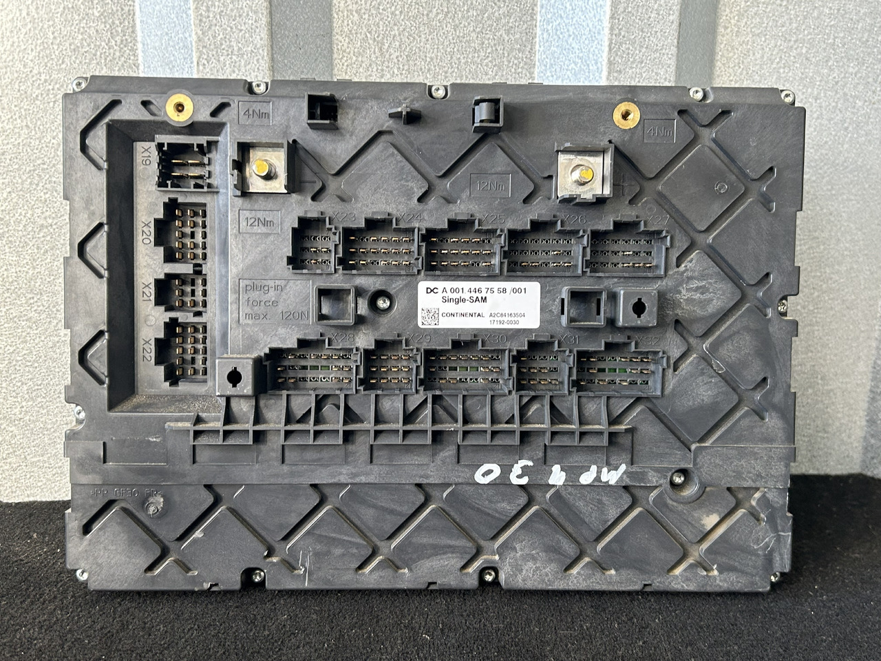 MERCEDES ACTROS MP4 A FUSE MODULE SAM - Предпазител: снимка 2 MERCEDES ACTROS MP4 A FUSE MODULE SAM - Предпазител: снимка 2