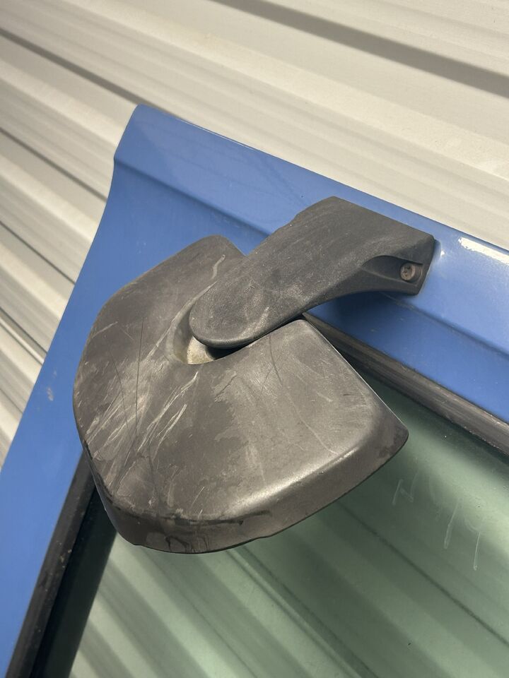 MERCEDES ACTROS MP4 DOOR RIGHT EITH RAMP MIRROR - Врата и части: снимка 5 MERCEDES ACTROS MP4 DOOR RIGHT EITH RAMP MIRROR - Врата и части: снимка 5