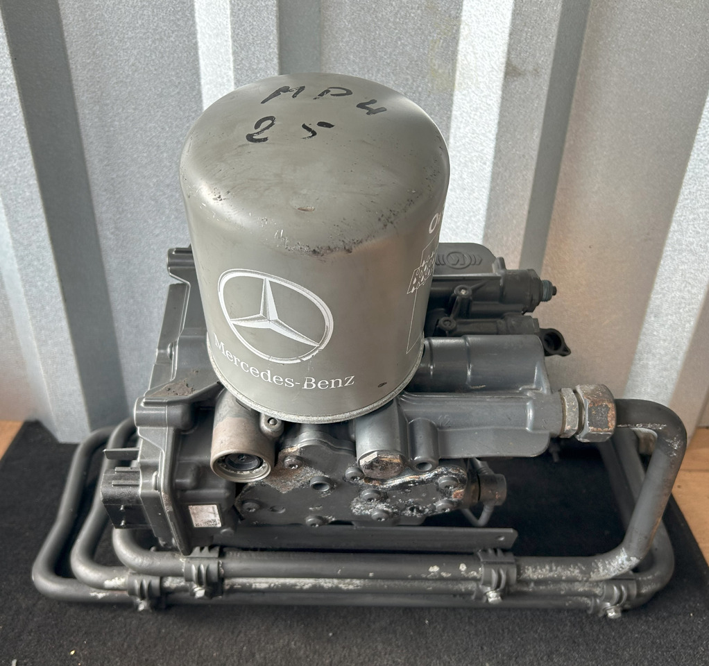 MERCEDES-BENZ ACTROS MP4 EAPU AIR DRYER WITH COIL - Части на спирачната система за Камион: снимка 4 MERCEDES-BENZ ACTROS MP4 EAPU AIR DRYER WITH COIL - Части на спирачната система за Камион: снимка 4