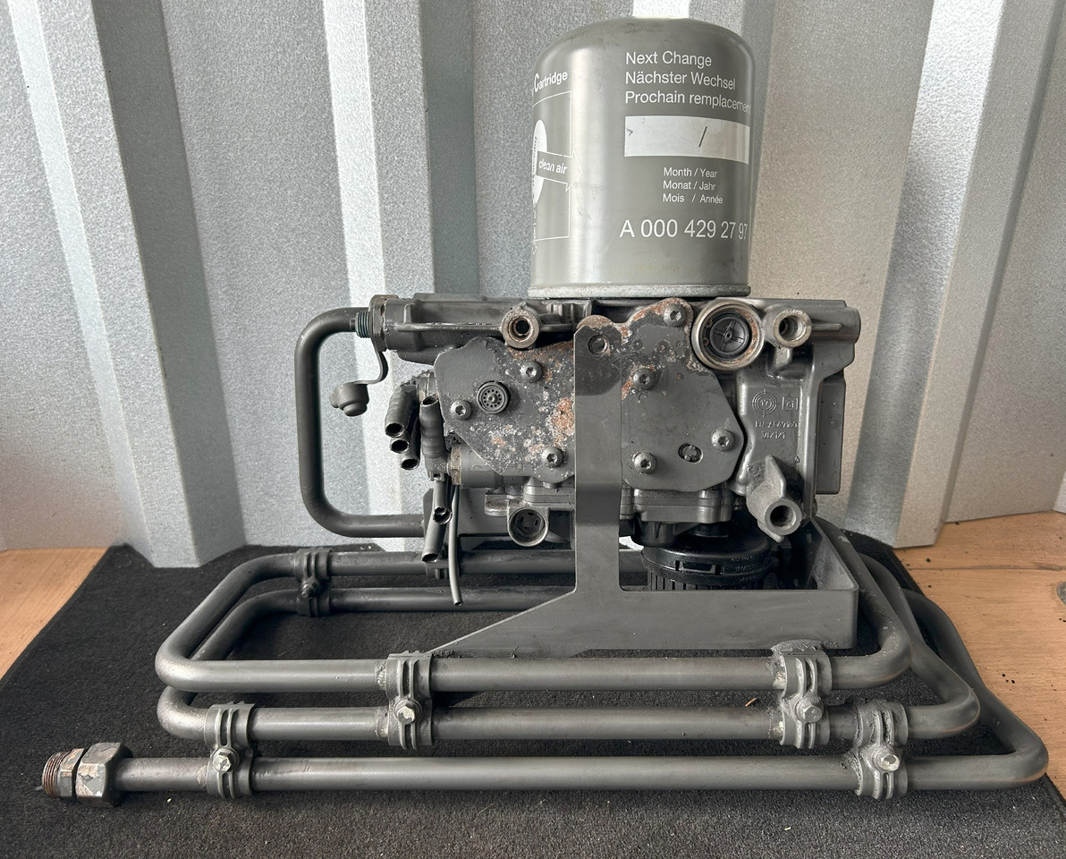 MERCEDES-BENZ ACTROS MP4 EAPU AIR DRYER WITH COIL - Части на спирачната система за Камион: снимка 1 MERCEDES-BENZ ACTROS MP4 EAPU AIR DRYER WITH COIL - Части на спирачната система за Камион: снимка 1