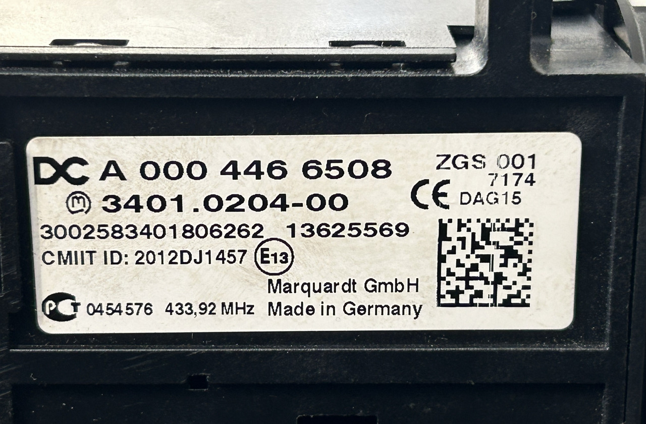 MERCEDES-BENZ ACTROS MP4 START/STOP IGNITION SWITCH - Табло за Камион: снимка 5 MERCEDES-BENZ ACTROS MP4 START/STOP IGNITION SWITCH - Табло за Камион: снимка 5