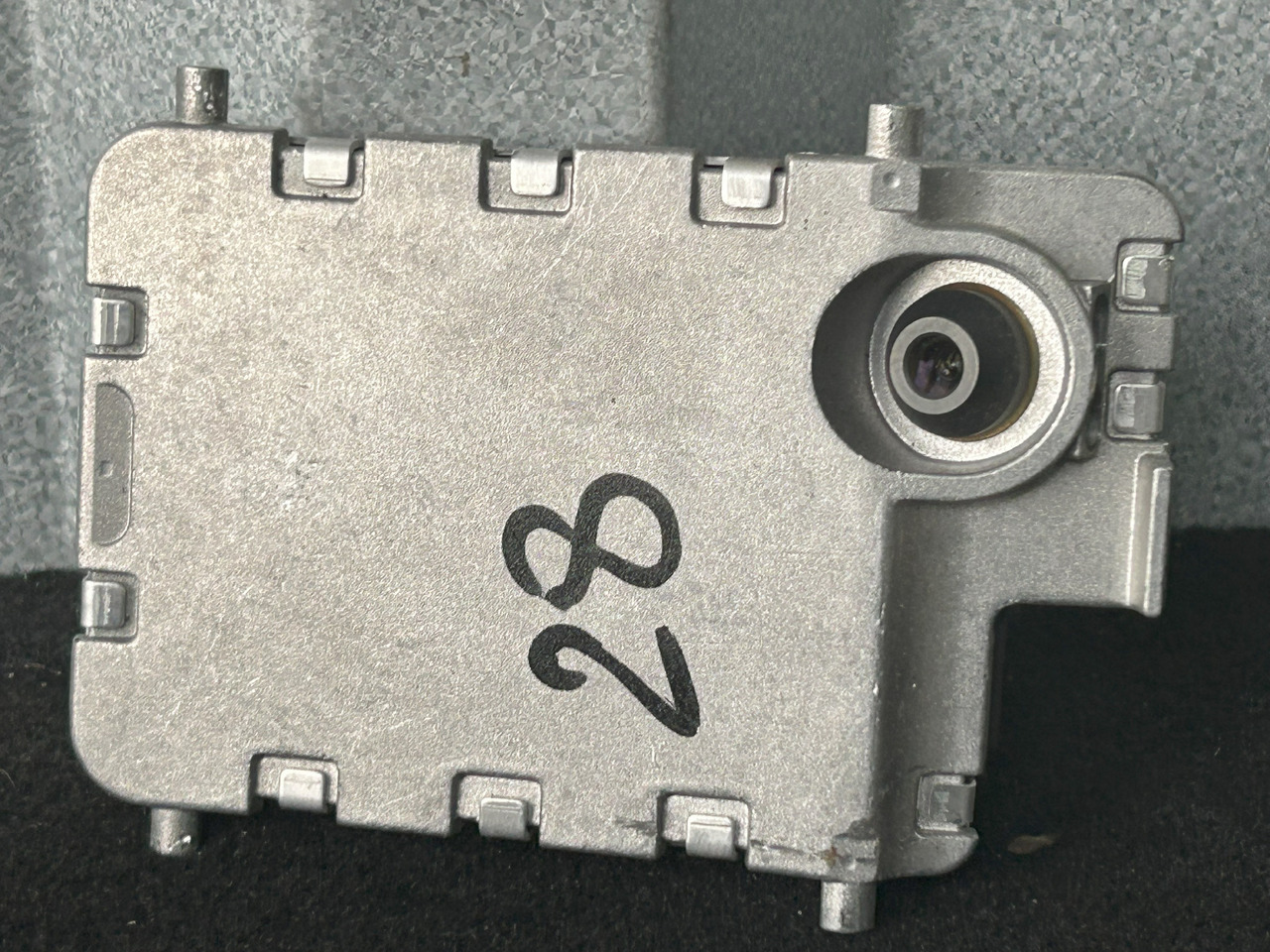 MERCEDES-BENZ ACTROS MP4 WINDSCREEN CAMERA LANE ASSISTANT - Сензор: снимка 3 MERCEDES-BENZ ACTROS MP4 WINDSCREEN CAMERA LANE ASSISTANT - Сензор: снимка 3