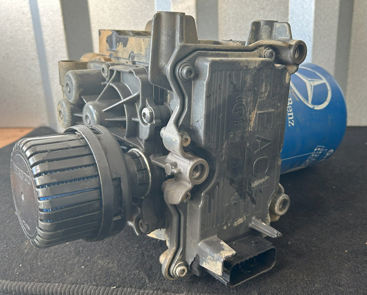 MERCEDES-BENZ AROCS MP4 EAPU AIR DRYER - Части на спирачната система за Камион: снимка 3 MERCEDES-BENZ AROCS MP4 EAPU AIR DRYER - Части на спирачната система за Камион: снимка 3