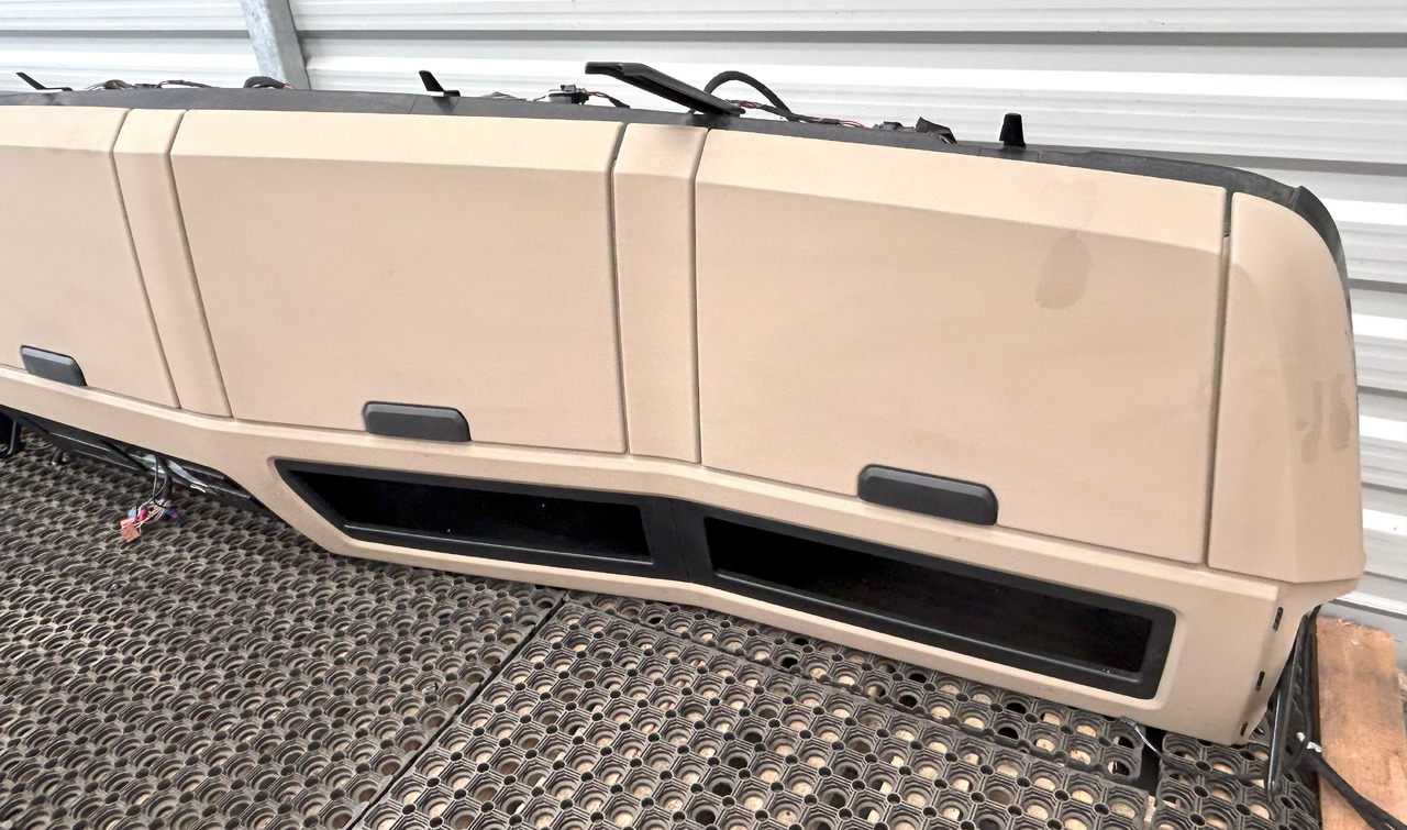 MERCEDES-BENZ UPPER COCKPIT STORAGE COMPARTMENTS SHELVES SHELF STORAGE COMPARTMENT GIGA SPACE CAB - Кабина и интериор: снимка 4 MERCEDES-BENZ UPPER COCKPIT STORAGE COMPARTMENTS SHELVES SHELF STORAGE COMPARTMENT GIGA SPACE CAB - Кабина и интериор: снимка 4