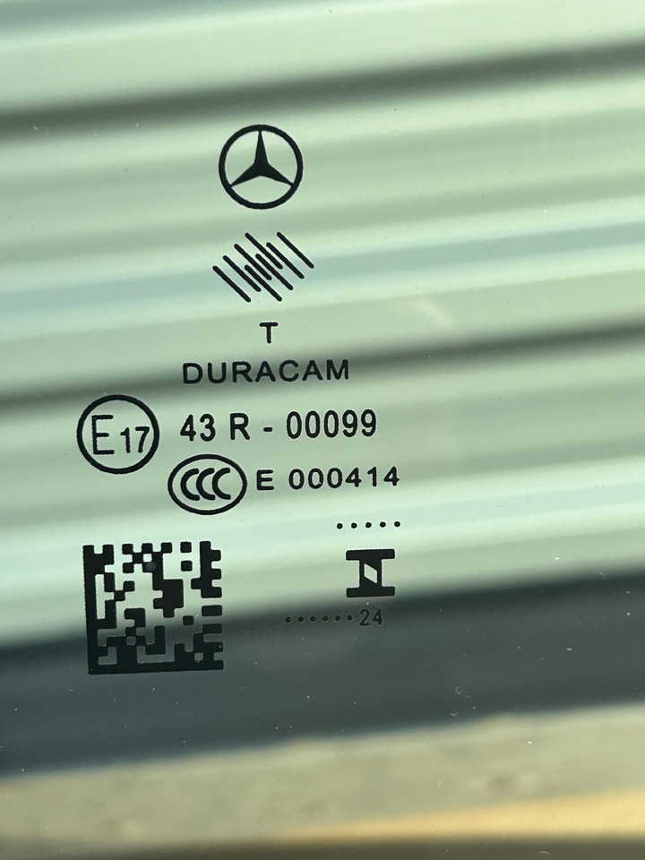 MERCEDES DOOR LEFT narrow cab M-CLASSIC SPACE ACTROS AROCS MP4 MP5 BRAND NEW - Врата и части: снимка 5 MERCEDES DOOR LEFT narrow cab M-CLASSIC SPACE ACTROS AROCS MP4 MP5 BRAND NEW - Врата и части: снимка 5