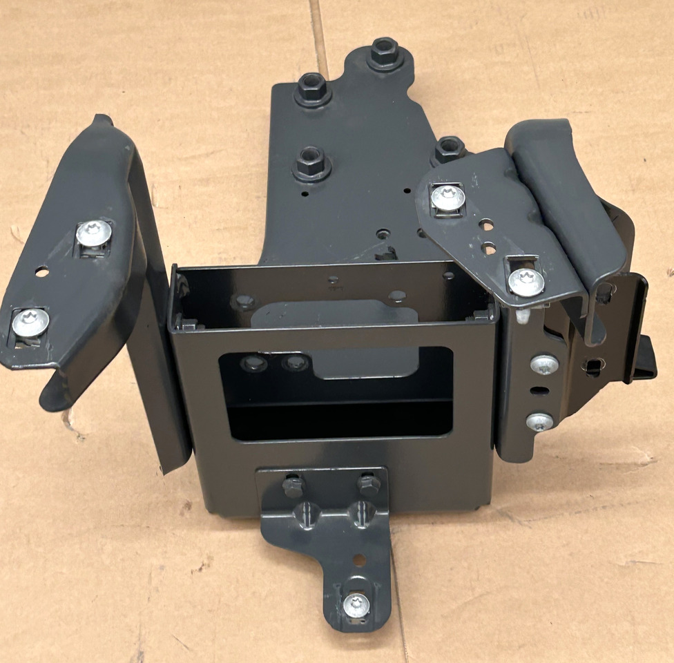 MERCEDES MOUNTING STEERING STEP SUPPORT AROCS ACTROS MP4 MP5 - Каросерия и екстериор: снимка 2 MERCEDES MOUNTING STEERING STEP SUPPORT AROCS ACTROS MP4 MP5 - Каросерия и екстериор: снимка 2