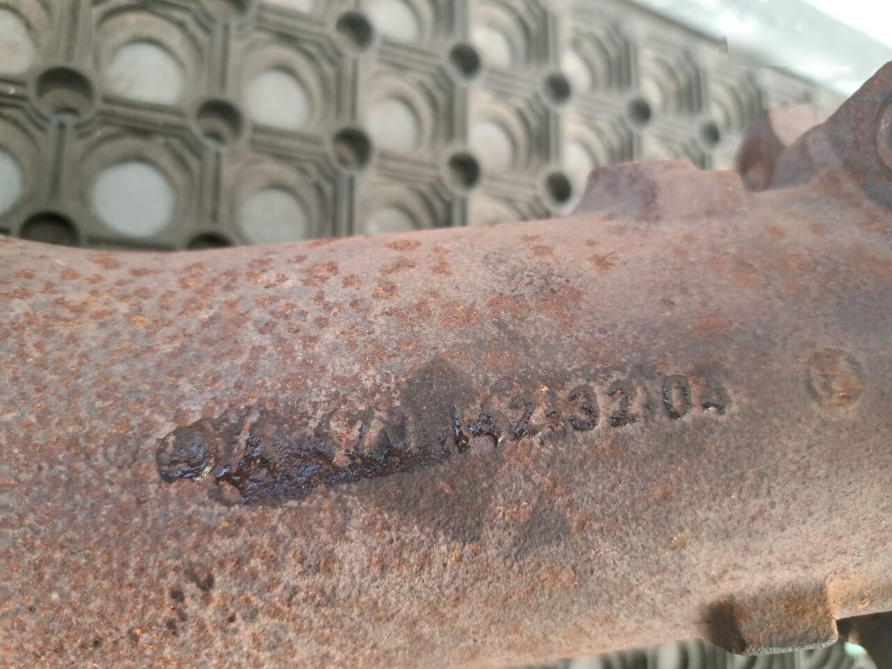 Mercedes-Benz ACTROS MP4 A4701423204 Mercedes-Benz ACTROS MP4 truck - Изпускателна тръба за Камион: снимка 2 Mercedes-Benz ACTROS MP4 A4701423204 Mercedes-Benz ACTROS MP4 truck - Изпускателна тръба за Камион: снимка 2