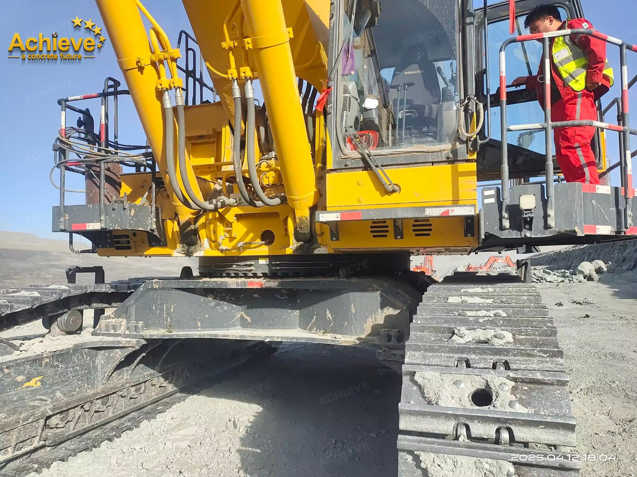 Komatsu 【ACHIEVE】TOP CONDITION!!! PC1250-11R 2023 4500h Horsepower (HP) 758 HP @ 1,800 rpm Operating weight (lbs) 269,300 - 272,600 Bucket Capacity (yd3) 5.3-9.5 - Верижен багер: снимка 4 Komatsu 【ACHIEVE】TOP CONDITION!!! PC1250-11R 2023 4500h Horsepower (HP) 758 HP @ 1,800 rpm Operating weight (lbs) 269,300 - 272,600 Bucket Capacity (yd3) 5.3-9.5 - Верижен багер: снимка 4
