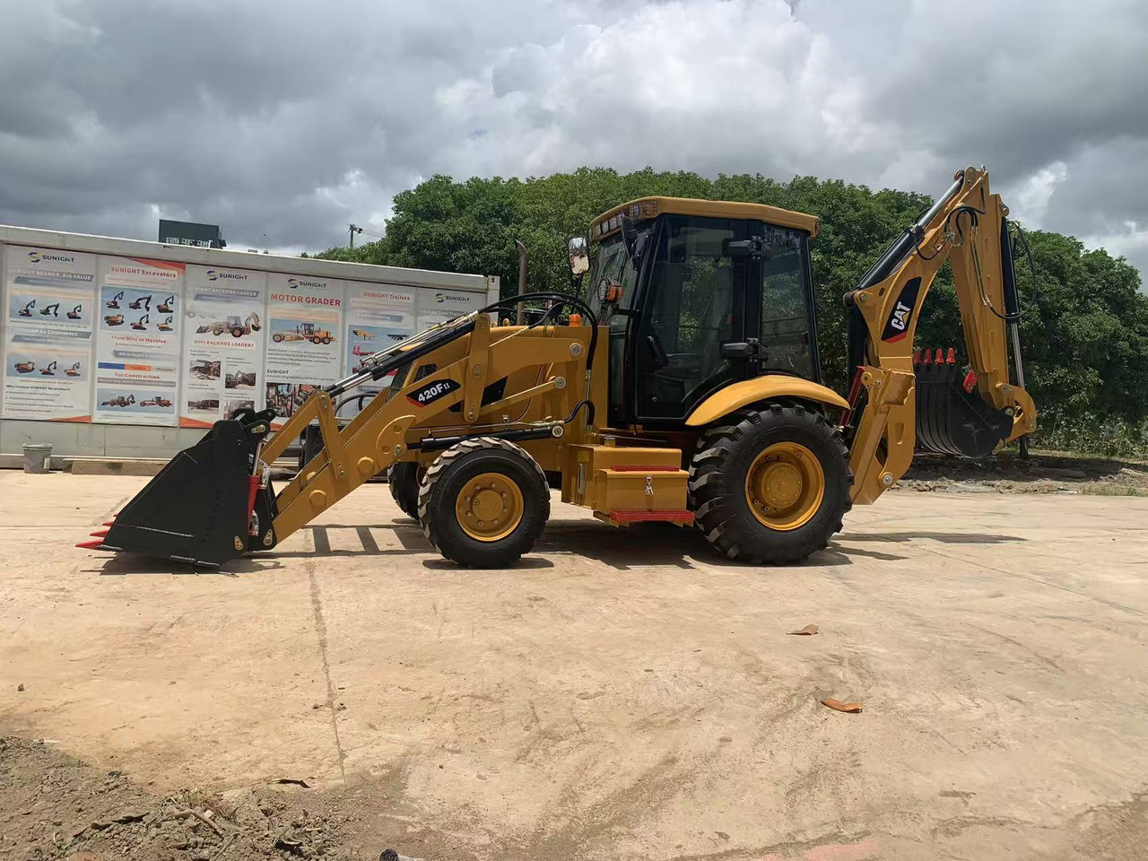 Caterpillar 420F, 420F2 Backhoe Loader with Telescopic Boom - Багер-товарач: снимка 1 Caterpillar 420F, 420F2 Backhoe Loader with Telescopic Boom - Багер-товарач: снимка 1
