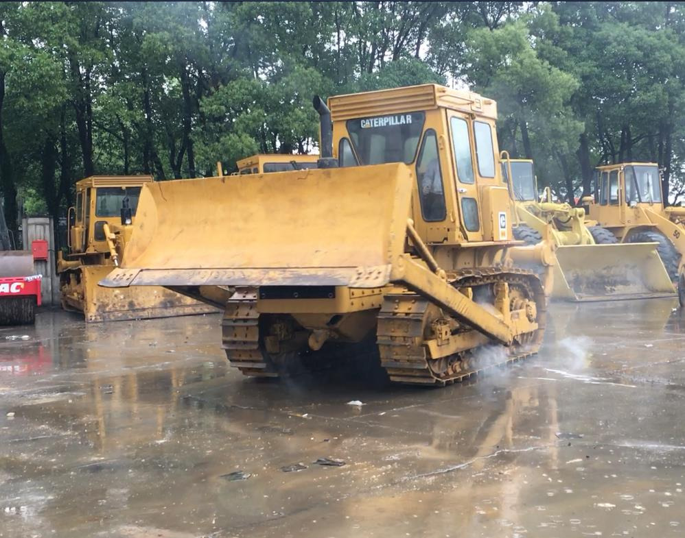 Caterpillar D6D Bulldozer Good Condition Tracked Tractor for Bolivia - Булдозер: снимка 3 Caterpillar D6D Bulldozer Good Condition Tracked Tractor for Bolivia - Булдозер: снимка 3