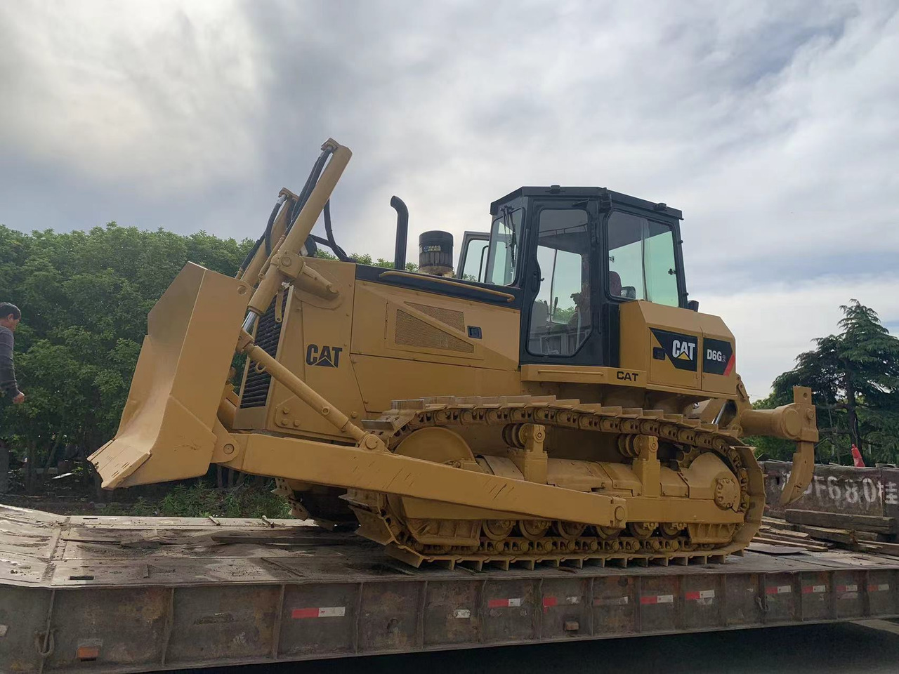 Caterpillar D6G, D6G2 Bulldozer Good Price Secondhand CAT Tracked Tractor - Булдозер: снимка 1 Caterpillar D6G, D6G2 Bulldozer Good Price Secondhand CAT Tracked Tractor - Булдозер: снимка 1