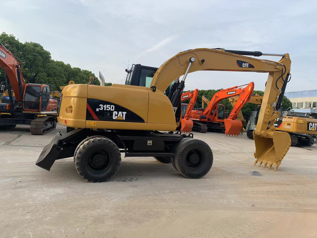 Caterpillar M315D Wheel Excavator Moving by Tires - Колесен багер: снимка 3 Caterpillar M315D Wheel Excavator Moving by Tires - Колесен багер: снимка 3