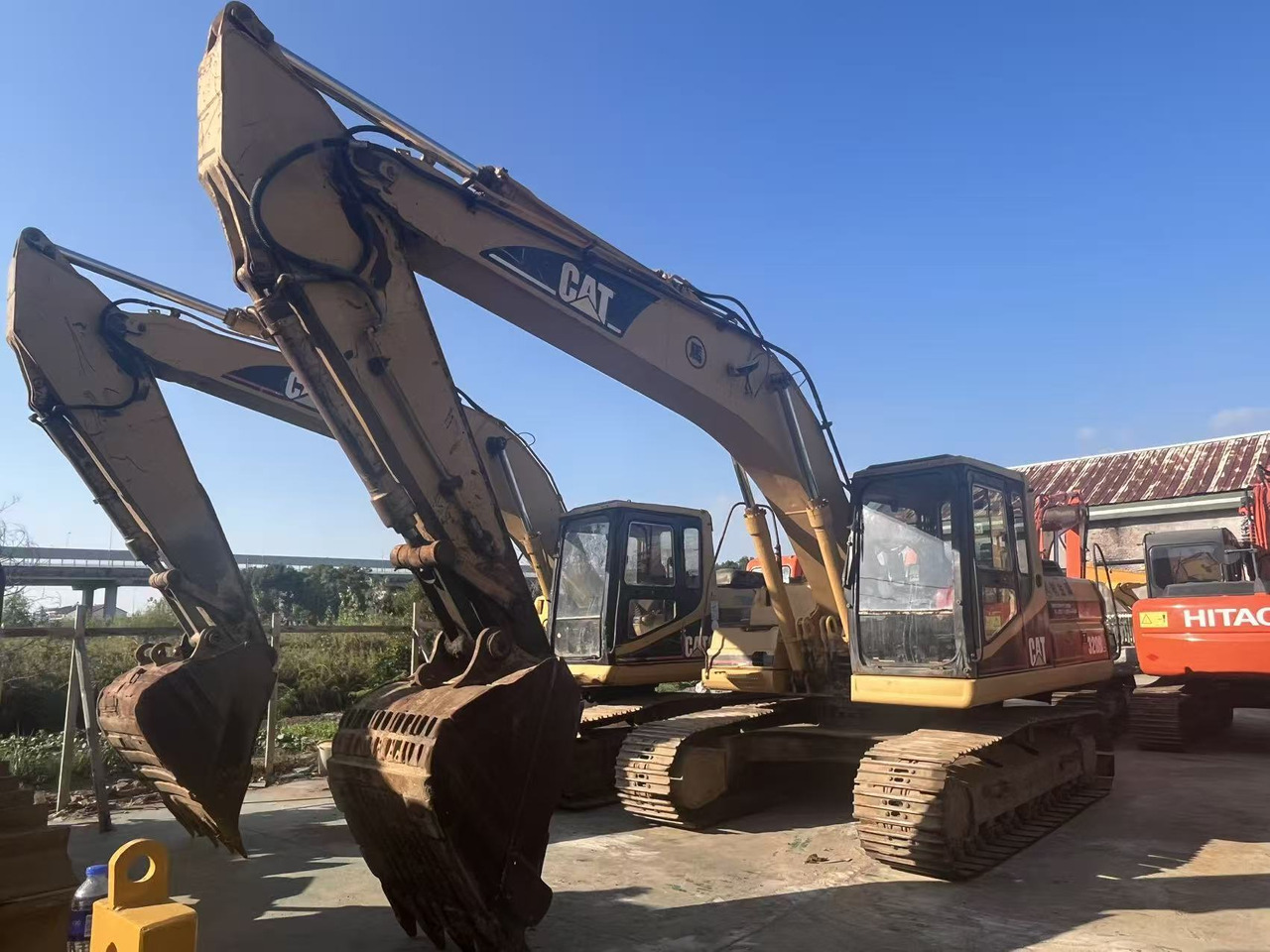 Caterpillar Original Caterpillar without Repaint CAT 320BL Excavator - Верижен багер: снимка 2 Caterpillar Original Caterpillar without Repaint CAT 320BL Excavator - Верижен багер: снимка 2