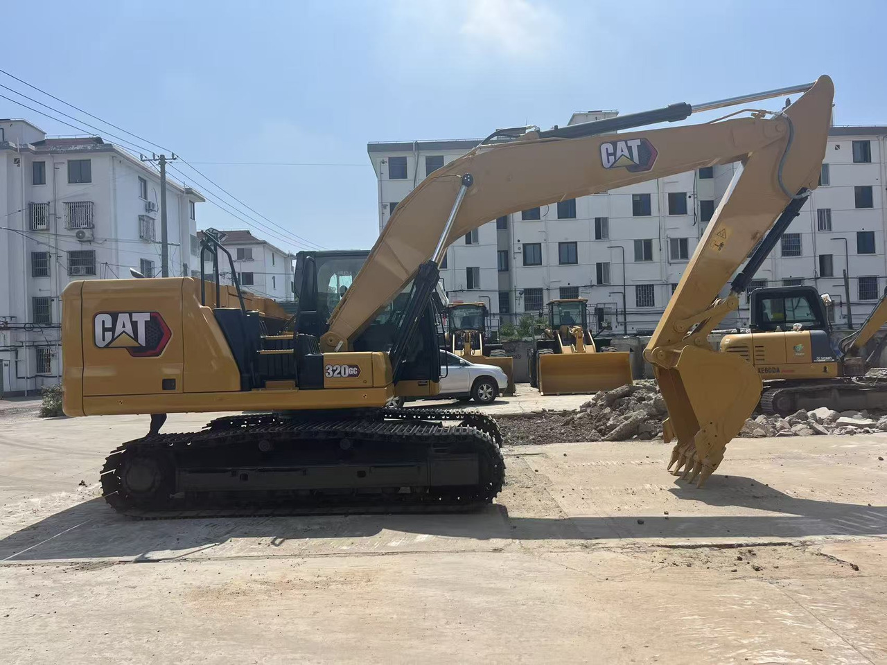 Caterpillar Used Excavator Good Price CAT 320GC Excellent Condition - Верижен багер: снимка 1 Caterpillar Used Excavator Good Price CAT 320GC Excellent Condition - Верижен багер: снимка 1