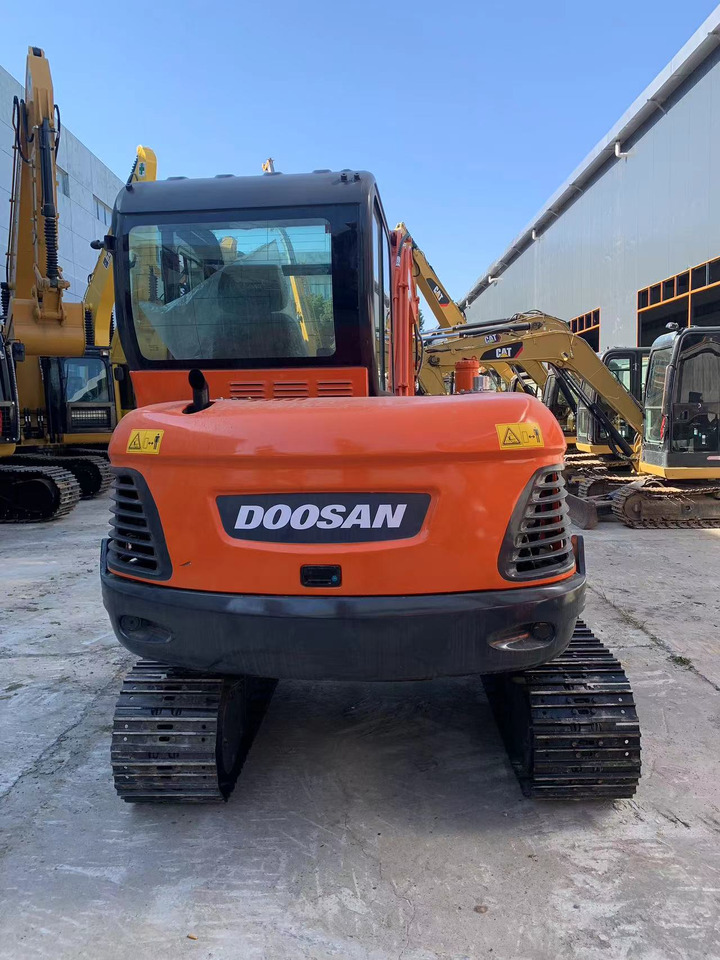 DOOSAN Mini Excavator Doosan DX60, DX55 - Верижен багер: снимка 5 DOOSAN Mini Excavator Doosan DX60, DX55 - Верижен багер: снимка 5