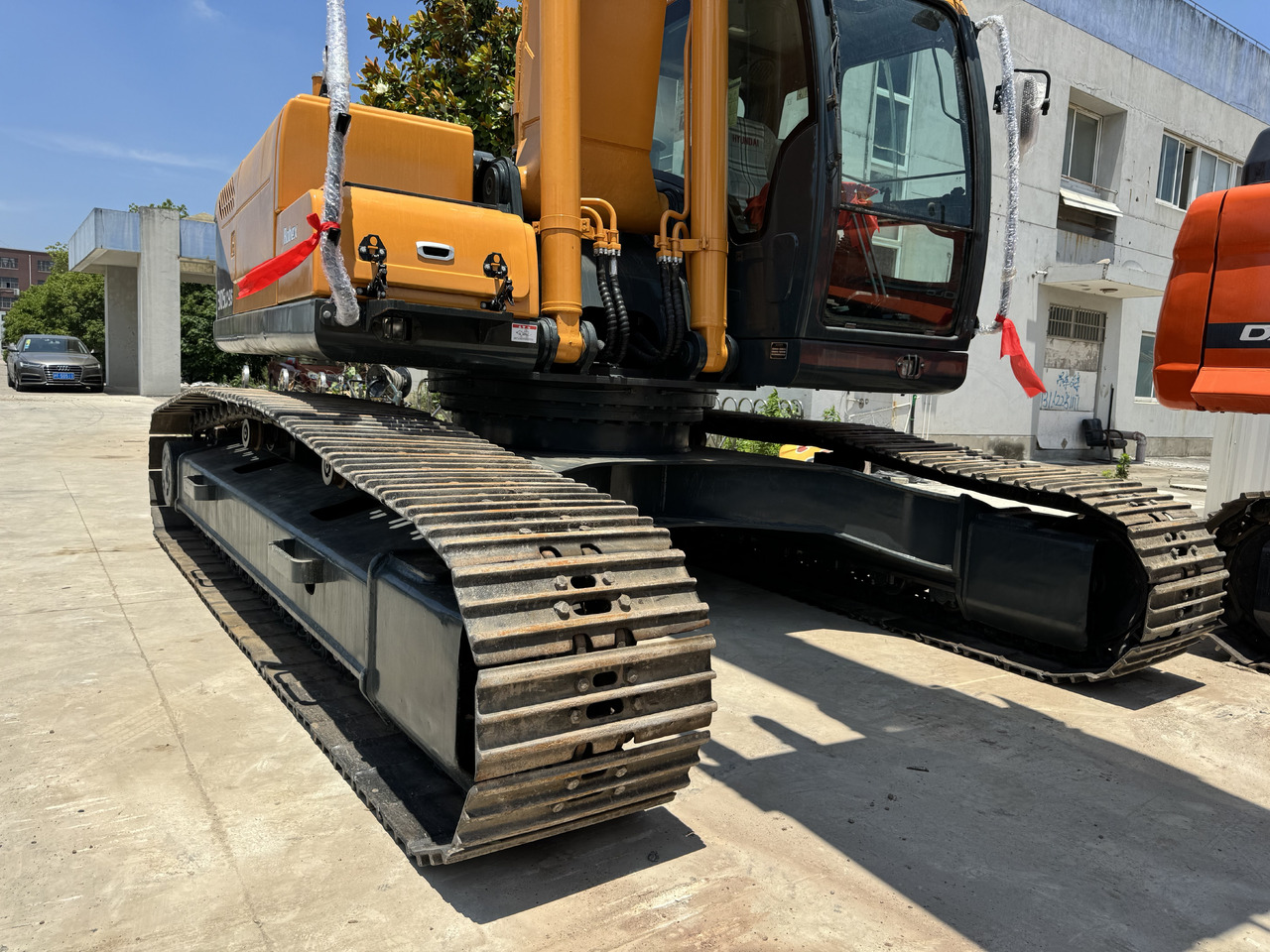 HYUNDAI 305LC-9S Excavator Excellent Condition 30 ton Mining Machine - Верижен багер: снимка 4 HYUNDAI 305LC-9S Excavator Excellent Condition 30 ton Mining Machine - Верижен багер: снимка 4