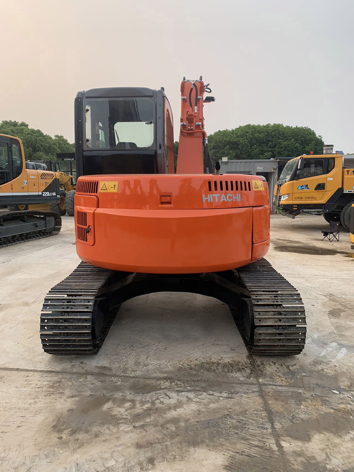 Hitachi Tracked Excavator ZX75 with Blade Dozer - Верижен багер: снимка 4 Hitachi Tracked Excavator ZX75 with Blade Dozer - Верижен багер: снимка 4