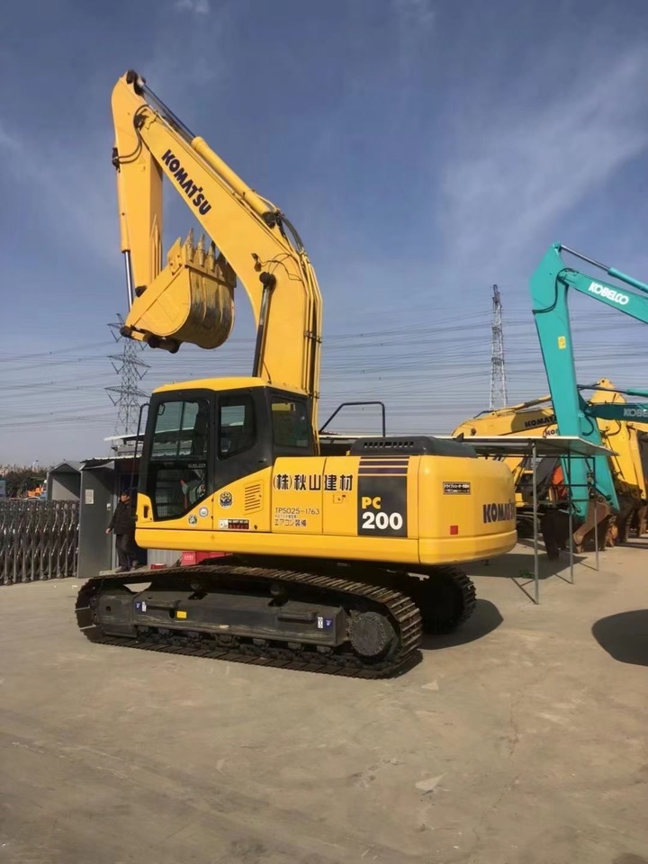 KOMATSU construction excavator Komatsu PC200-7, PC200-8 - Верижен багер: снимка 1 KOMATSU construction excavator Komatsu PC200-7, PC200-8 - Верижен багер: снимка 1