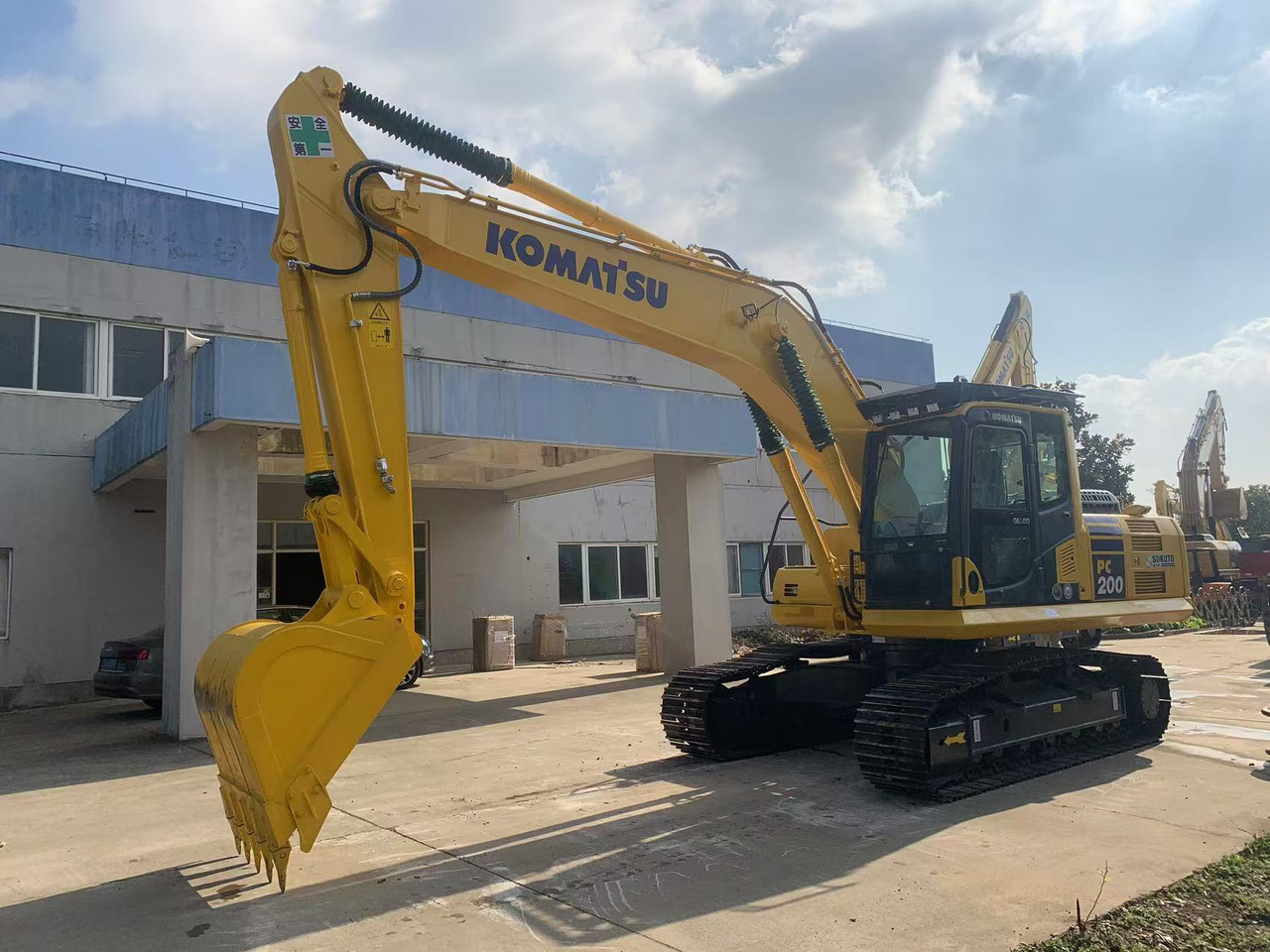 Komatsu Excavator PC200, PC210, PC220 Japan Origin Construction Machine - Верижен багер: снимка 3 Komatsu Excavator PC200, PC210, PC220 Japan Origin Construction Machine - Верижен багер: снимка 3