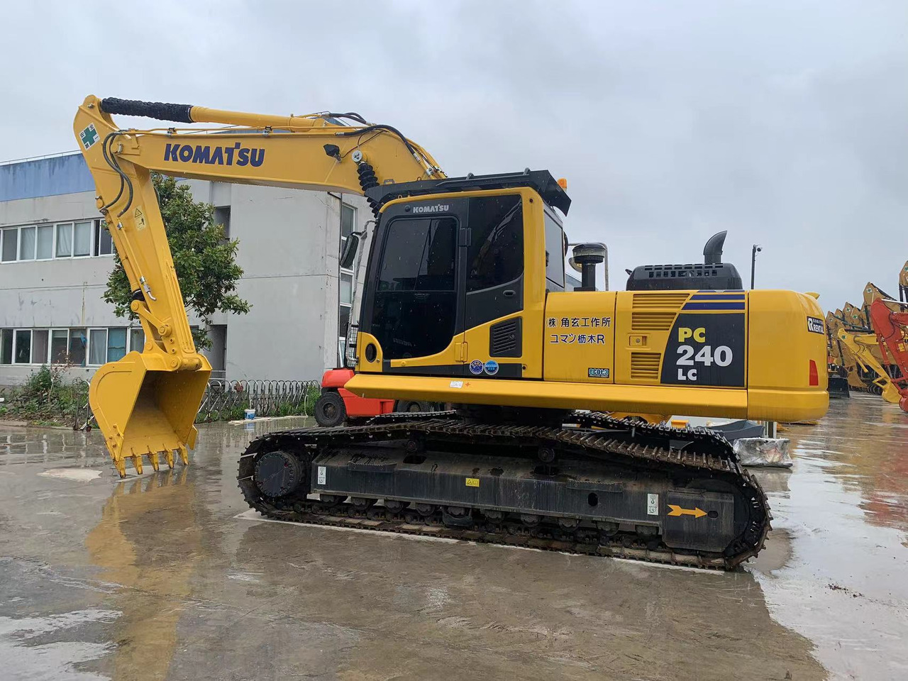 Komatsu Excavator PC240 Secondhand Japanse Construction Machinery - Верижен багер: снимка 1 Komatsu Excavator PC240 Secondhand Japanse Construction Machinery - Верижен багер: снимка 1