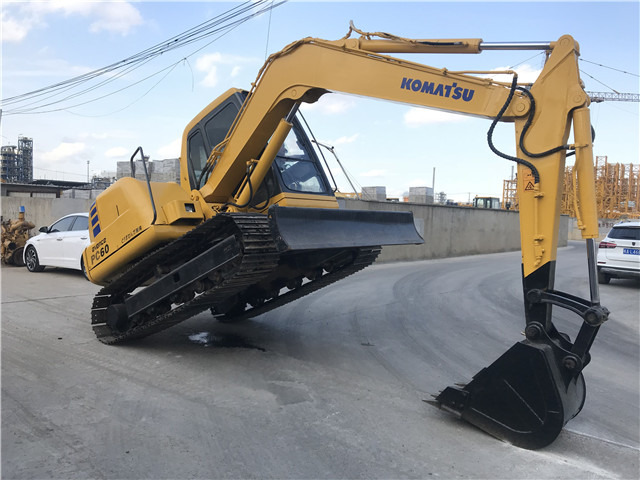 Komatsu PC60 Excavator 6 ton Small Digger Made in Japan - Верижен багер: снимка 2 Komatsu PC60 Excavator 6 ton Small Digger Made in Japan - Верижен багер: снимка 2