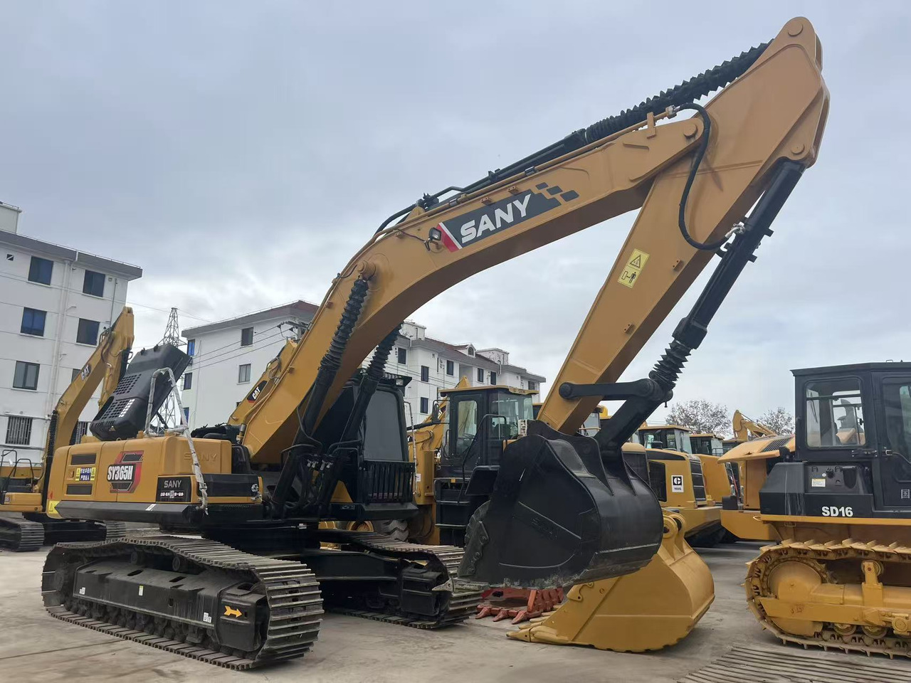 SANY Used Excavator SANY 365H - Massive Digging Power & Mine-Proven Reliability - Верижен багер: снимка 4 SANY Used Excavator SANY 365H - Massive Digging Power & Mine-Proven Reliability - Верижен багер: снимка 4