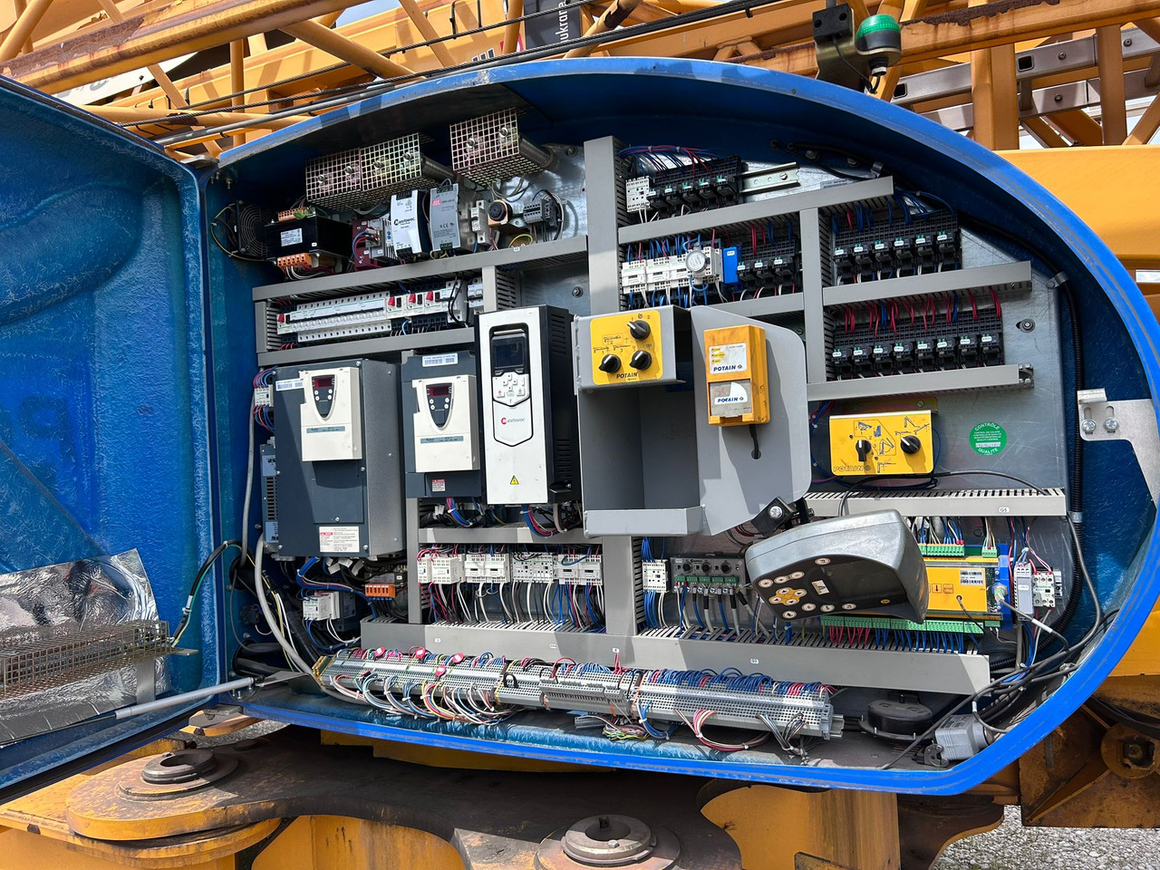 POTAIN IGO T130 - Самоиздигащ се кулокран: снимка 4 POTAIN IGO T130 - Самоиздигащ се кулокран: снимка 4