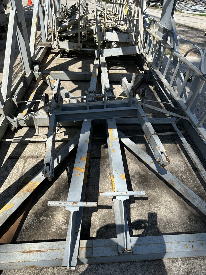 POTAIN T60A telescopic cage - Кулокран: снимка 3 POTAIN T60A telescopic cage - Кулокран: снимка 3