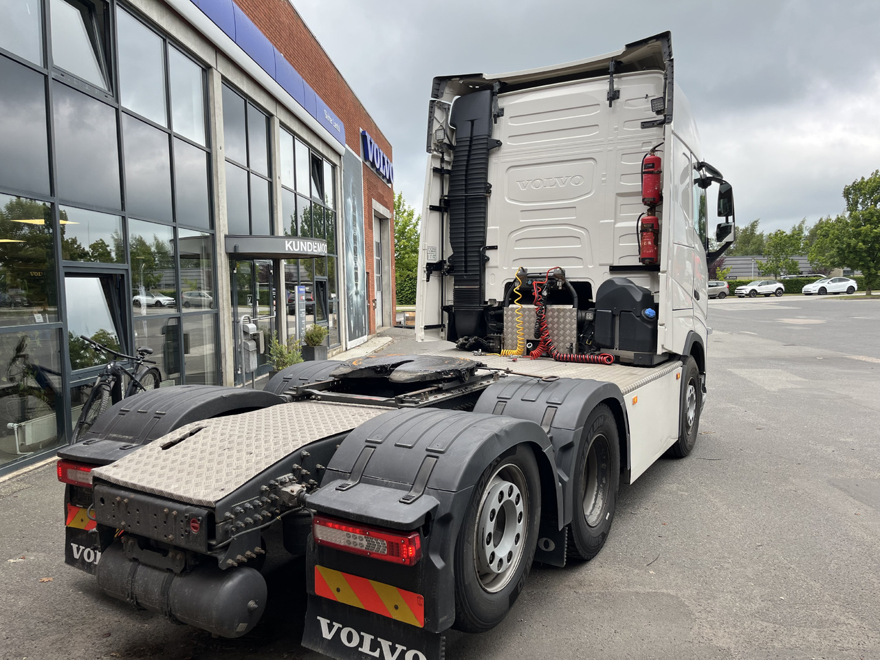 Volvo FH 500TC 6x2 - Влекач: снимка 4 Volvo FH 500TC 6x2 - Влекач: снимка 4