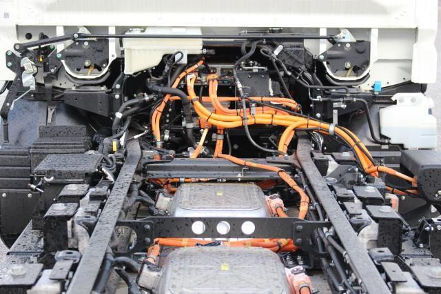 FUSO Canter 4C15E - Шаси кабина: снимка 5 FUSO Canter 4C15E - Шаси кабина: снимка 5