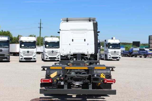 Mercedes-Benz Actros 2545 - Контейнеровоз/ Сменна каросерия камион: снимка 5 Mercedes-Benz Actros 2545 - Контейнеровоз/ Сменна каросерия камион: снимка 5