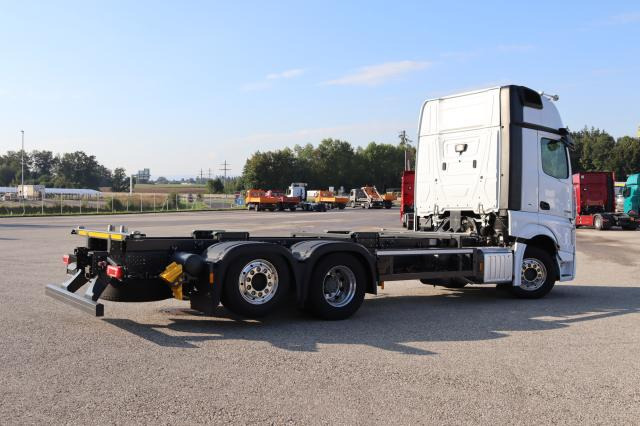 Mercedes-Benz Actros 2563LL LENKACHSE - Контейнеровоз/ Сменна каросерия камион: снимка 3 Mercedes-Benz Actros 2563LL LENKACHSE - Контейнеровоз/ Сменна каросерия камион: снимка 3