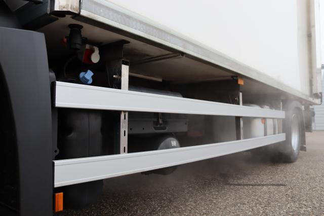 Mercedes-Benz Antos 1832 L - Рефрижератор камион: снимка 3 Mercedes-Benz Antos 1832 L - Рефрижератор камион: снимка 3