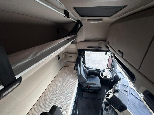 Влекач Mercedes-Benz Actros 1853 LS: снимка 8