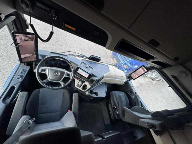 Влекач Mercedes-Benz Actros 1853 LS: снимка 10