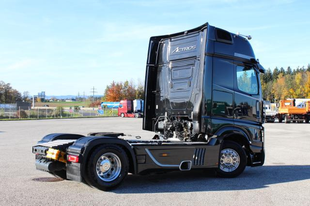 Mercedes-Benz Actros 1853LS ÖLRETARDER - Влекач: снимка 3 Mercedes-Benz Actros 1853LS ÖLRETARDER - Влекач: снимка 3