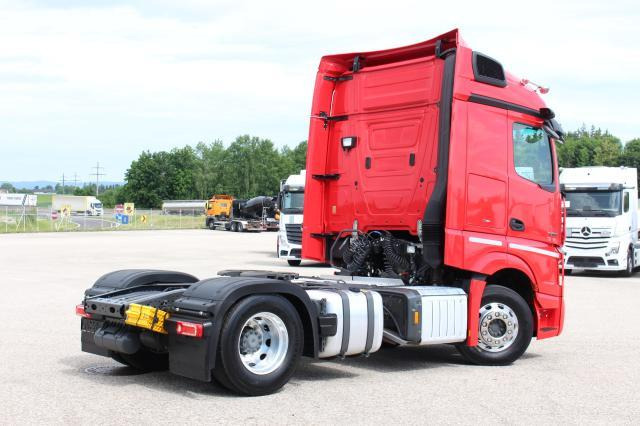 Mercedes-Benz Actros 1863LS NEUZUSTAND - Влекач: снимка 3 Mercedes-Benz Actros 1863LS NEUZUSTAND - Влекач: снимка 3