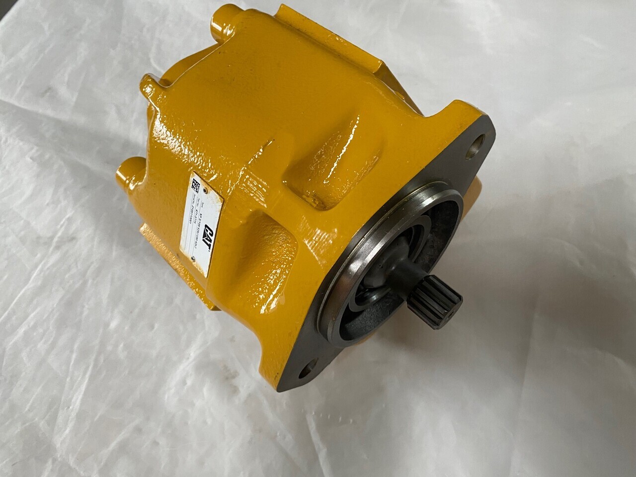 O&K Terex Caterpillar Geared pump 2403122 1459388 471-5775 - Охладителна система за Камион: снимка 1 O&K Terex Caterpillar Geared pump 2403122 1459388 471-5775 - Охладителна система за Камион: снимка 1
