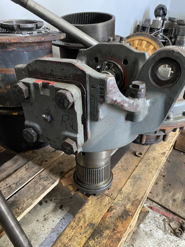 LIEBHERR A900C - Шенкел за Колесен багер: снимка 2 LIEBHERR A900C - Шенкел за Колесен багер: снимка 2