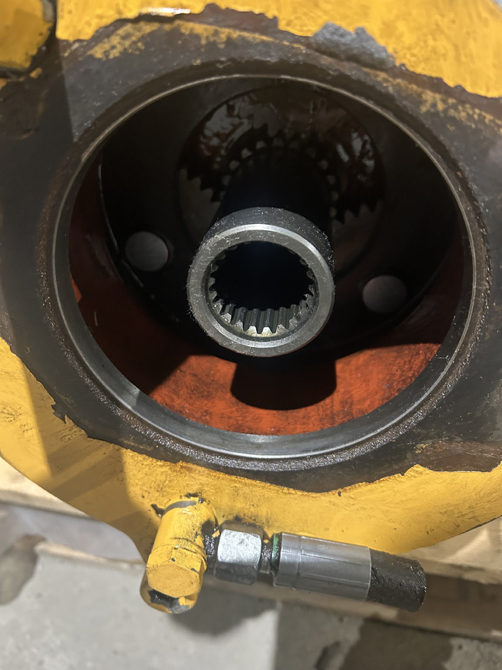 LIEBHERR R914 R924 - Редуктор на въртене за Багер: снимка 3 LIEBHERR R914 R924 - Редуктор на въртене за Багер: снимка 3