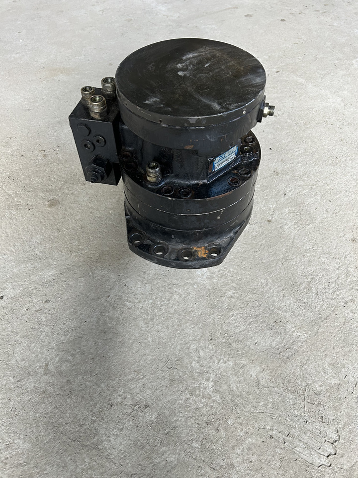 POCLAIN HYDRAULICS MSE11 - Редуктор на въртене за Багер: снимка 1 POCLAIN HYDRAULICS MSE11 - Редуктор на въртене за Багер: снимка 1