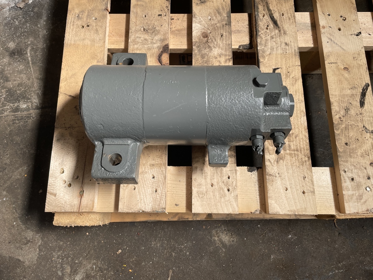 Stabilizator Volvo 160C - Рама/ Шаси: снимка 1 Stabilizator Volvo 160C - Рама/ Шаси: снимка 1