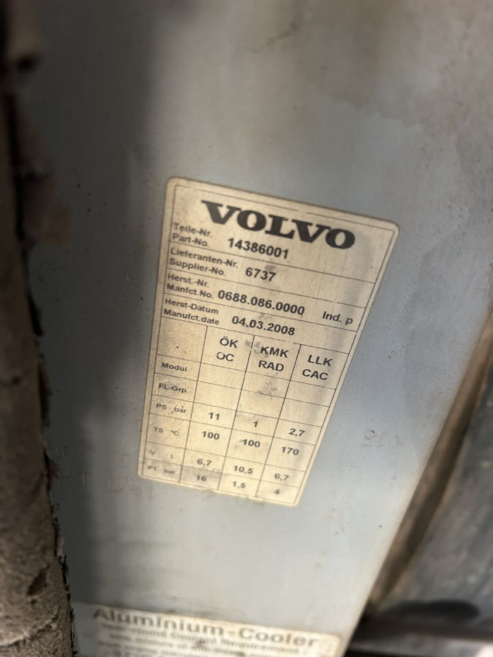 Volvo EW140C - Маслен охладител за Колесен багер: снимка 5 Volvo EW140C - Маслен охладител за Колесен багер: снимка 5