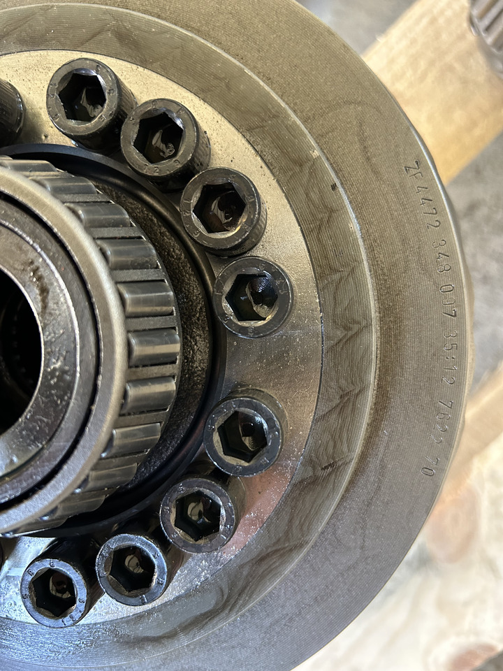 ZF LIEBHERR A314 - Ос и части за Колесен багер: снимка 5 ZF LIEBHERR A314 - Ос и части за Колесен багер: снимка 5