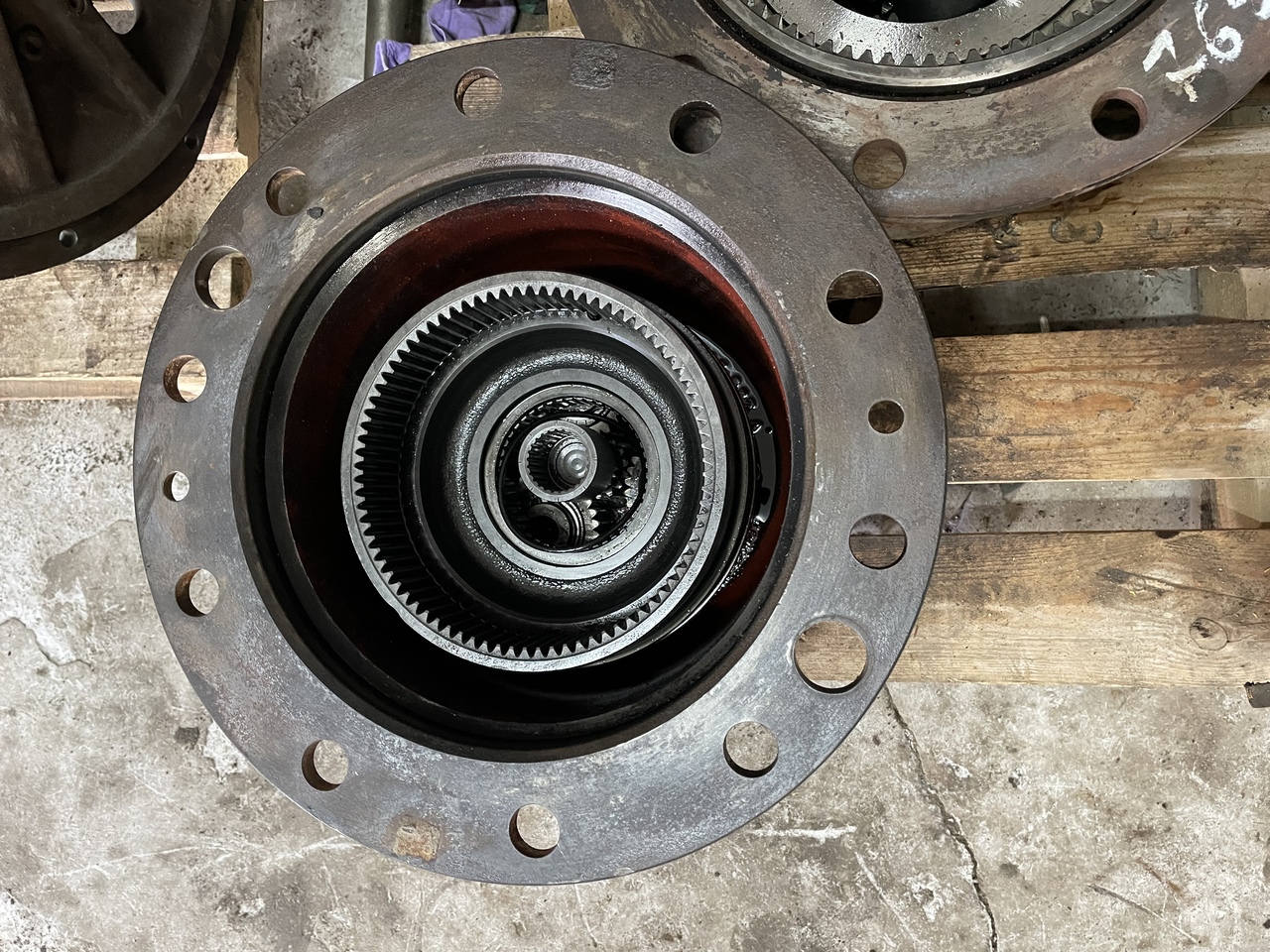 ZF zwolnica MS-E3050 - Ос и части за Багер: снимка 2 ZF zwolnica MS-E3050 - Ос и части за Багер: снимка 2
