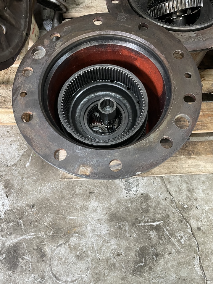 ZF zwolnica MS-E3050 - Ос и части за Багер: снимка 3 ZF zwolnica MS-E3050 - Ос и части за Багер: снимка 3